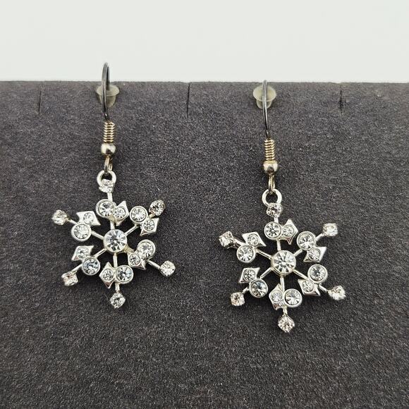 Silver Tone Snowflake Rhinestone Gem Earrings Dainty Sparkle Dangle Drop Winter - Picture 1 of 4